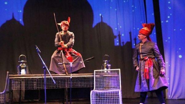 “Rojat e Taxhit” pas suksesit në Kosovës, në Teatrin Kombëtar në Tiranë
