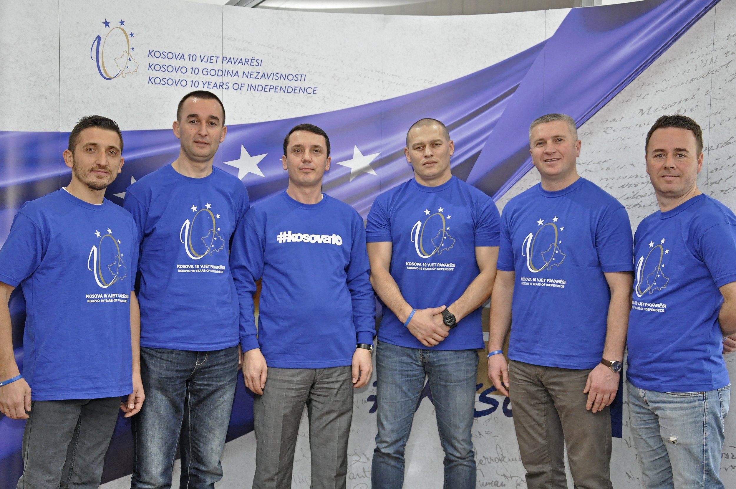 Për nder të 17 shkurtit, alpinistë nga Kosova ‘pushtojnë’ Kilimanxharon