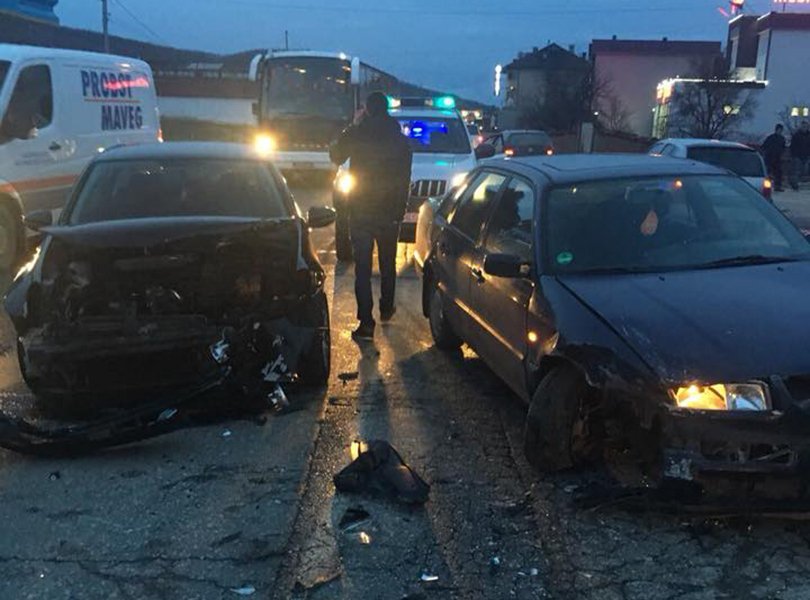 Pesë të lënduar nga një aksident në magjistralen Prishtinë – Podujevë