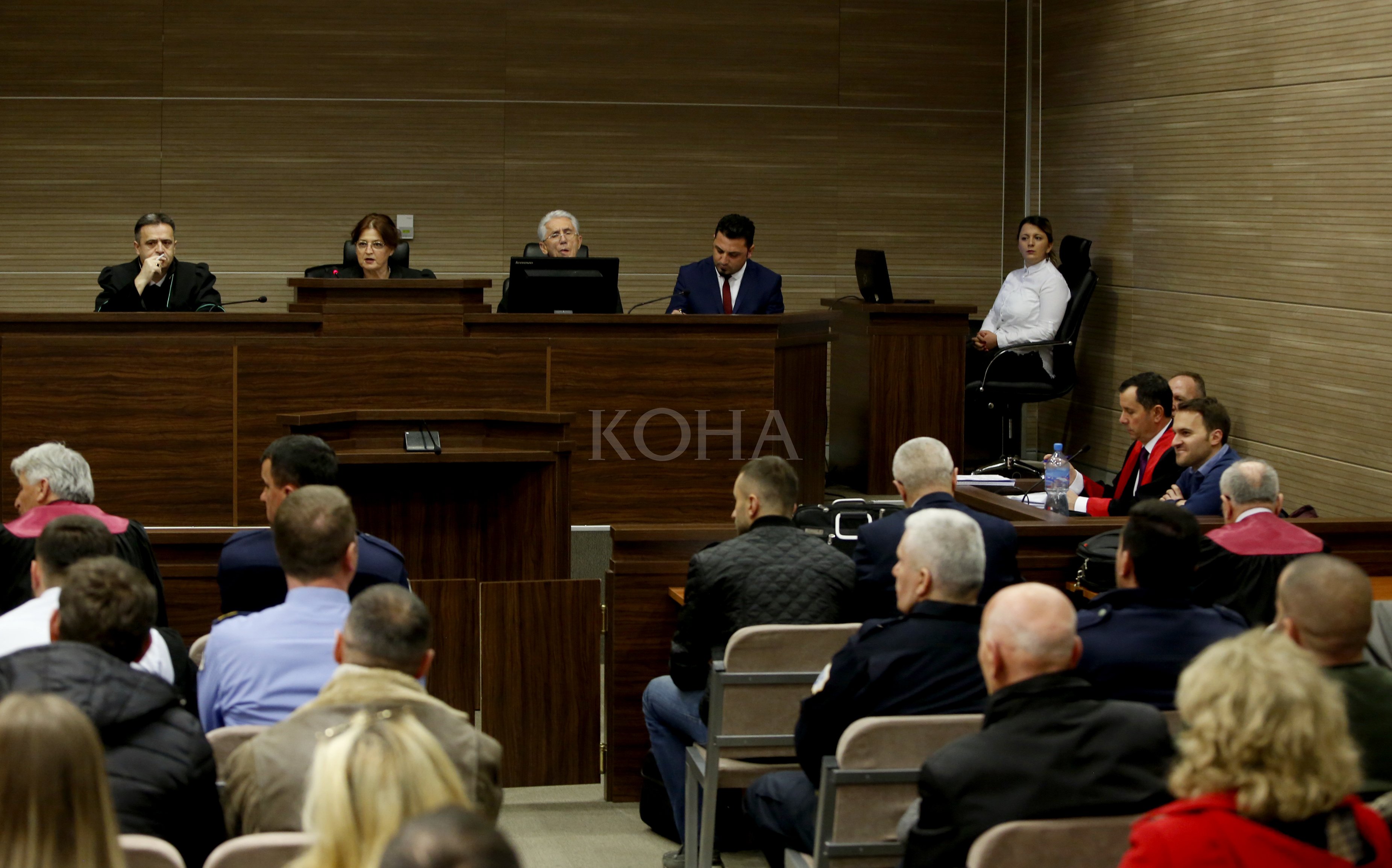 Aktivistët e VV-së presin që Apeli t’i lirojë e Prokuroria do që dënimi për ta të rritet