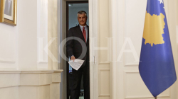 Pesë vjet më parë, mes tymit e tensioneve, Thaçi u bë president