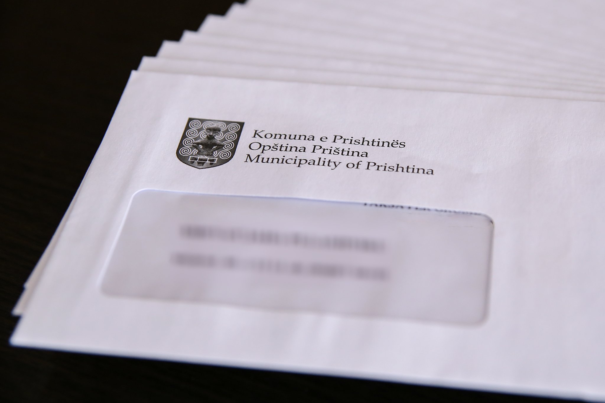 Komuna e Prishtinës këshillon qytetarët si e ku të paguajnë për mbeturina