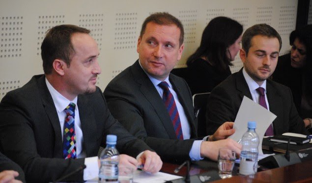 Sefaj: Anëtarësimi i Kosovës në Interpol mund të bëhet në nëntor