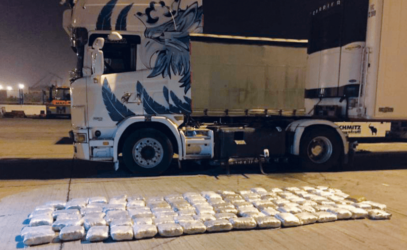 Kapet sasi rekord e kokainës në Shqipëri, 613 kg
