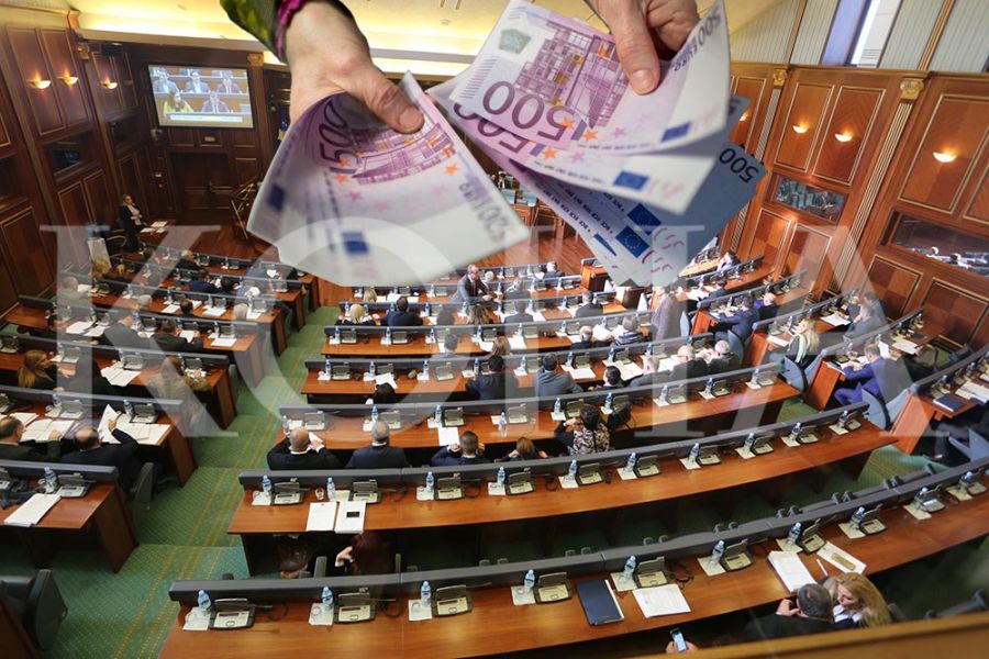 Një muaj kohë që zyrtarët e lartë publikë të deklarojnë pasurinë