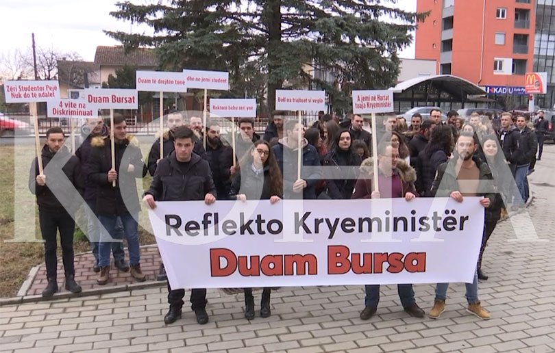 Studentët e “Haxhi Zekës” marrin vetëm 33 euro bursë