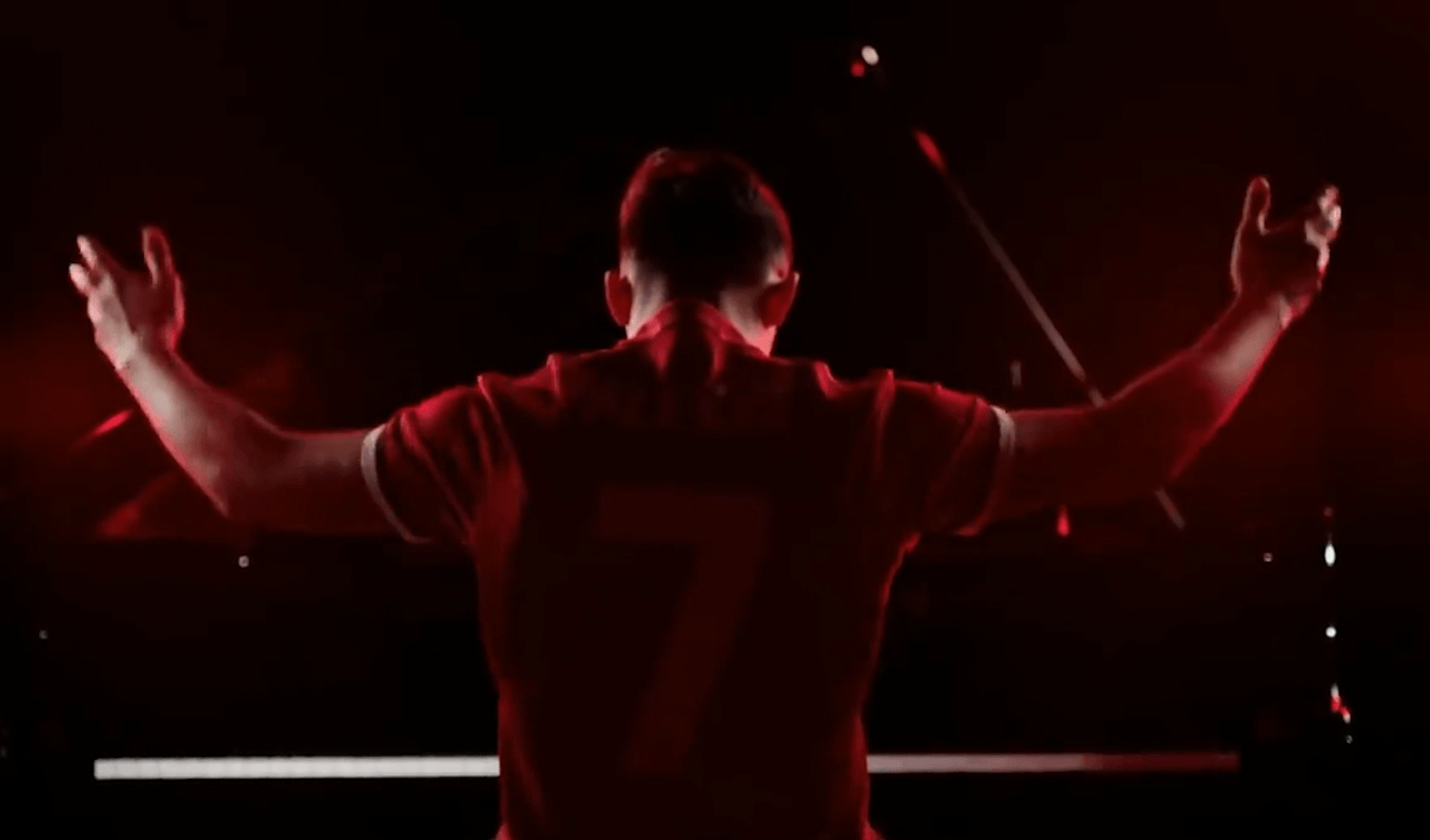 Shqiptari editon videon e prezantimit të Sanchezit tek Unitedi