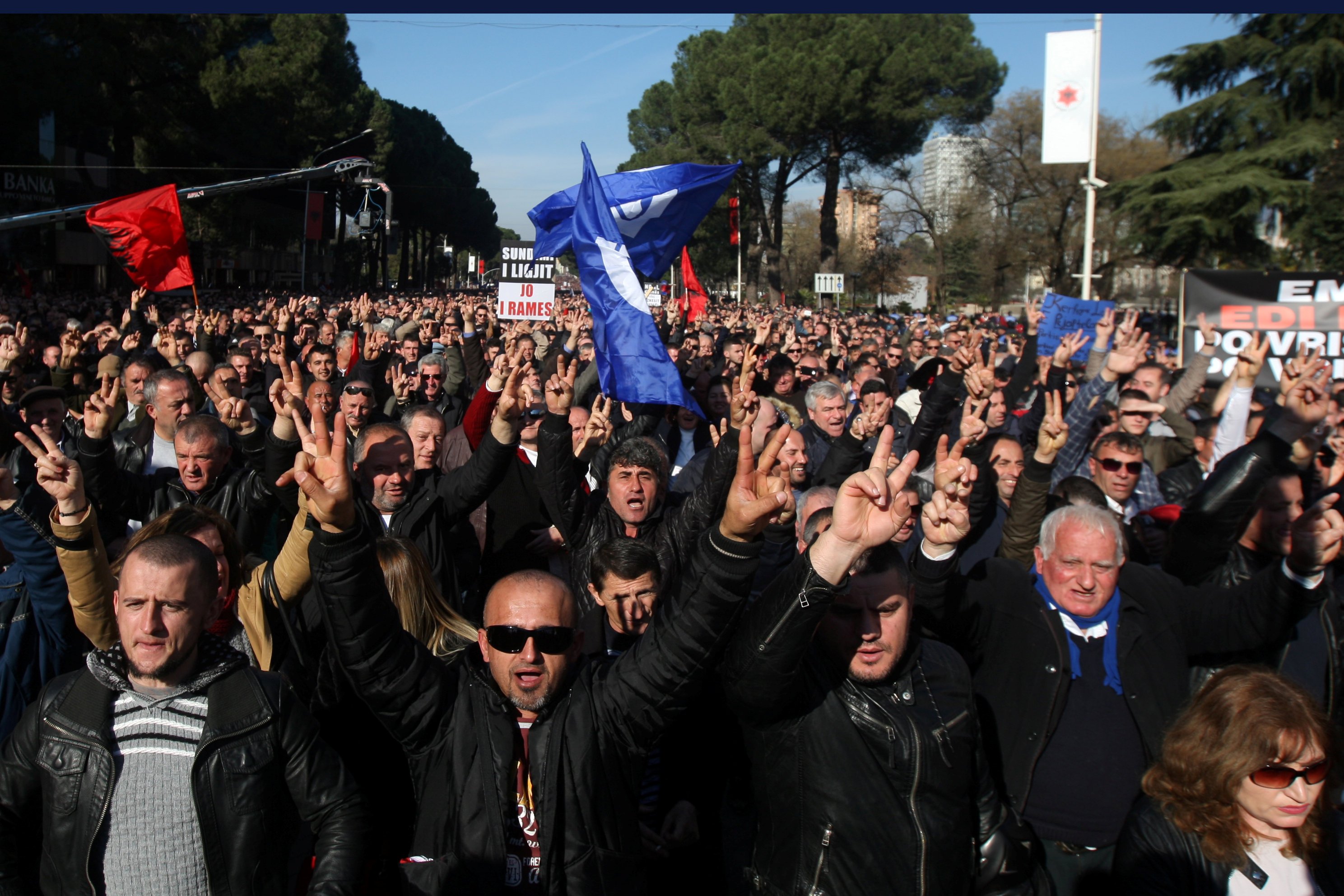 Protesta e opozitës kundër Qeverisë në Shqipëri përfundoi e qetë