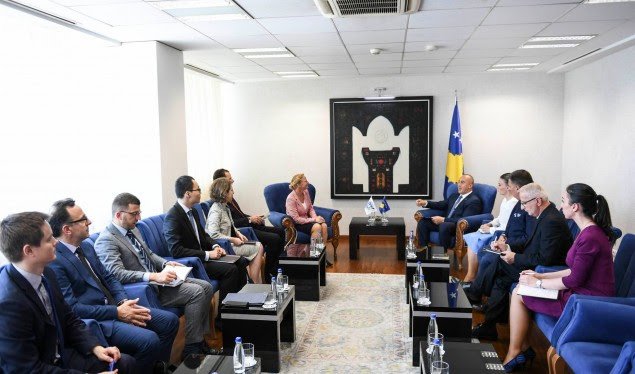Haradinaj me delegacionin e FMN-së bisedojnë për zhvillimin ekonomik