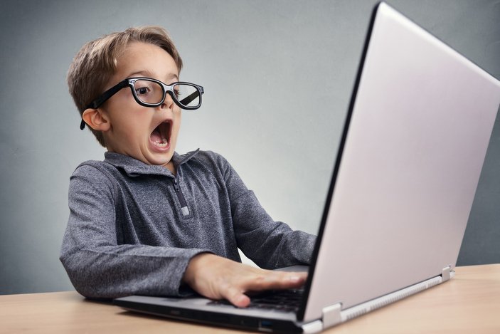 Nga 2016-ta, 150 fëmijë shqiptarë kanë kërkuar ndihmë si pasojë e ngacmimeve seksuale në internet