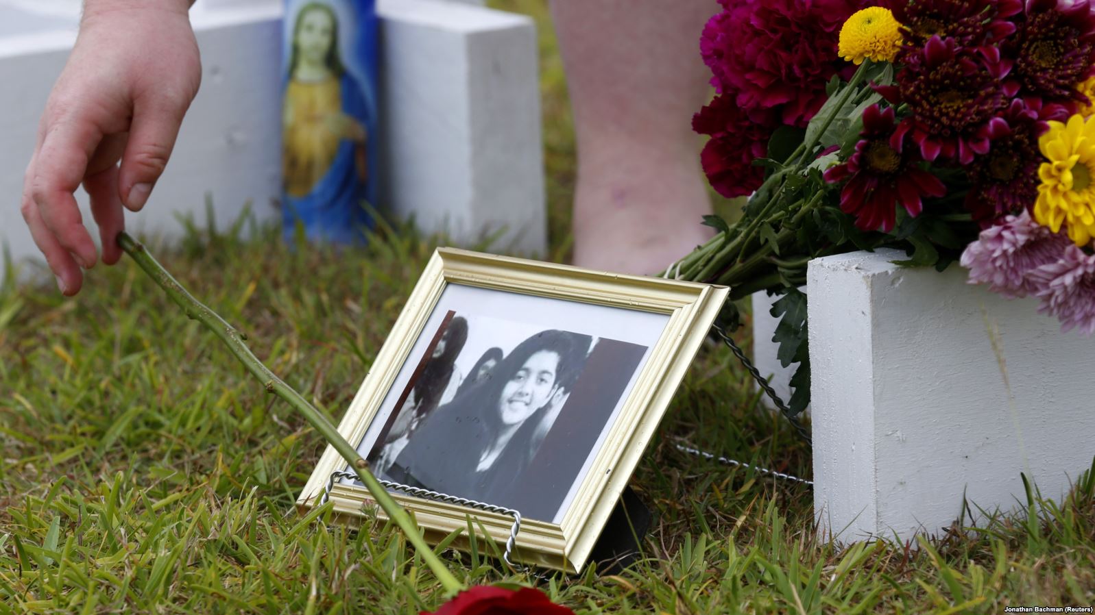 Diplomojnë studentët e shkollës së mesme që i shpëtuan sulmit terrorist