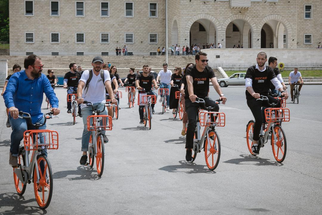 Tirana, qyteti i parë në Ballkan që sjell sistemin e biçikletave pa stacion “Mobike”