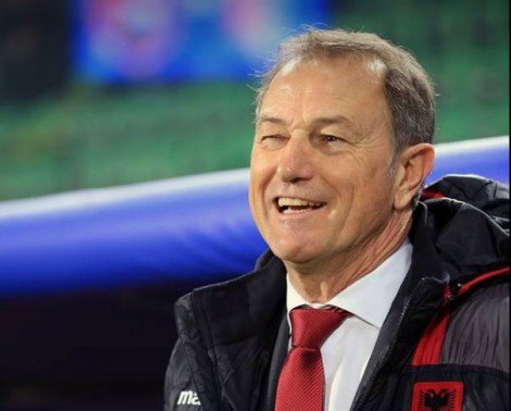 De Biazi drejt Zvicrës, Lugano i ofron stolin