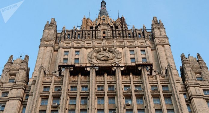 Mbyllet konsullata britanike në Shën Petërburg pas çështjes Skripal