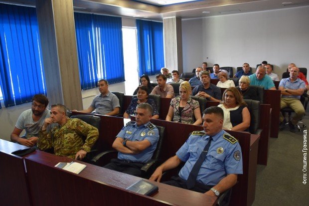 Beogradi alarmon, si dikur, për ‘plaçkitje e sulme’ ndaj serbëve në Kosovë