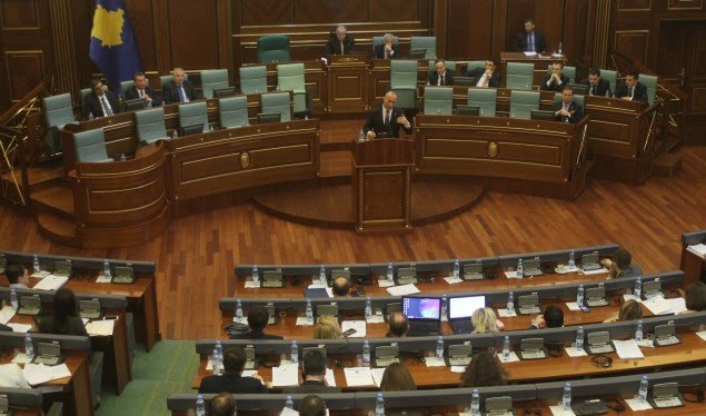  Nuk votohen rekomandimet e VV-së e LDK-së për interpelancën e Haradinajt, ndërpritet seanca