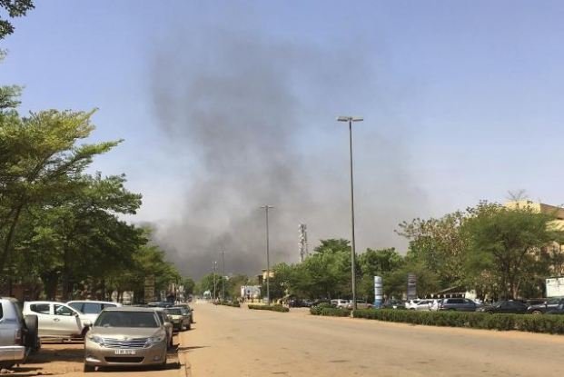 Në sulmin terrorist në ambasadën e Francës në Burkina Faso, 30 të vdekur