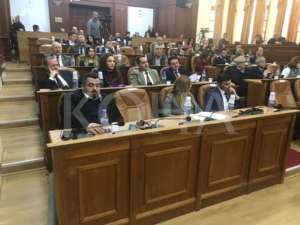 Prizreni miraton vendimin për rritjen e të hyrave vetjake të 2017-s