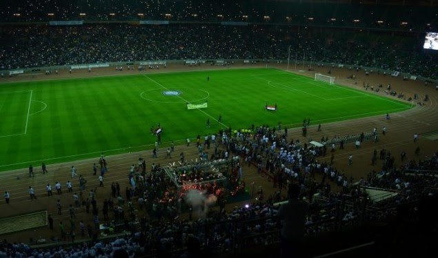 Arabia Saudite i dhuron Irakut një stadium futbolli