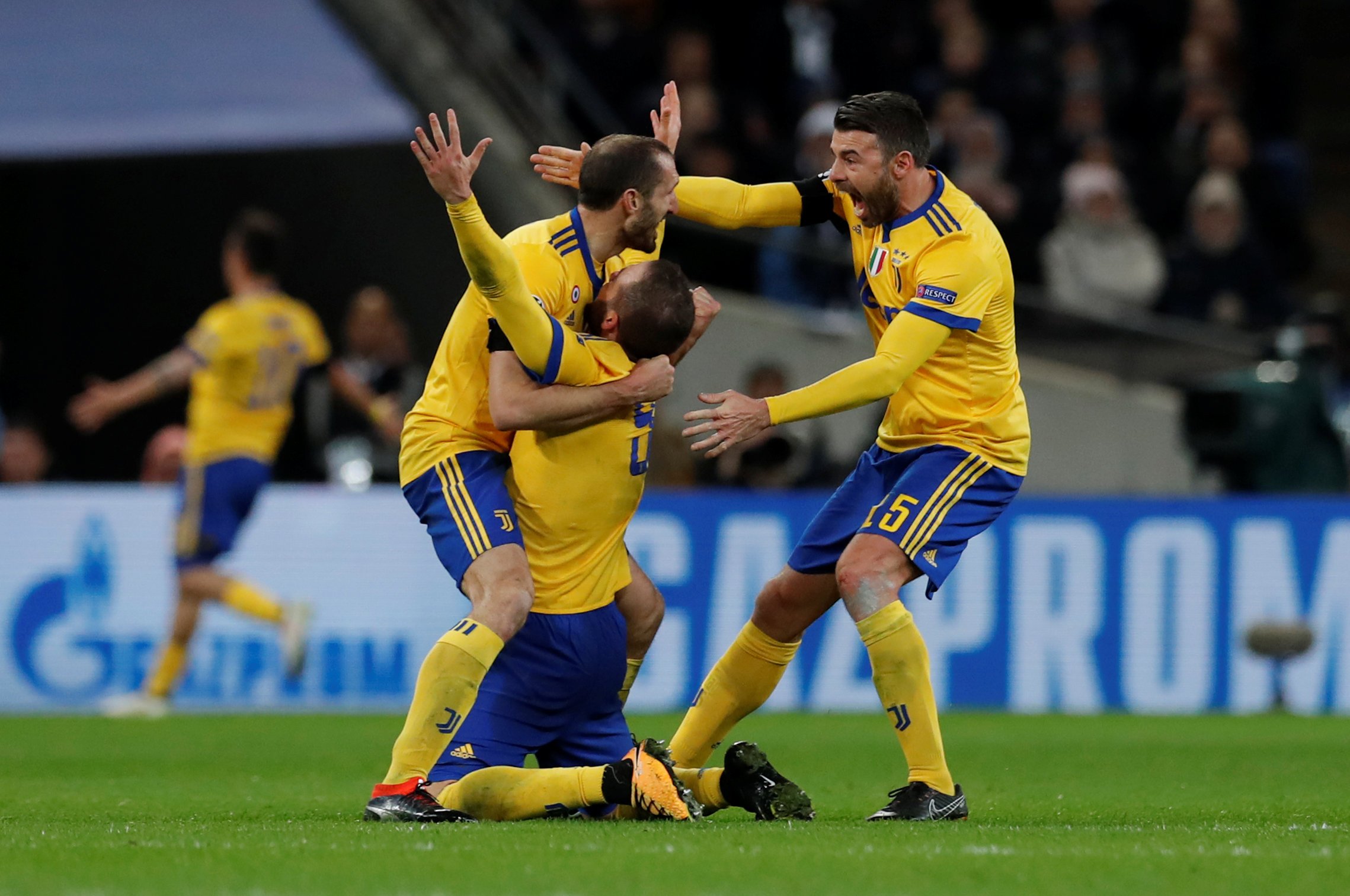 Juve në çerekfinale të Ligës së Kampionëve