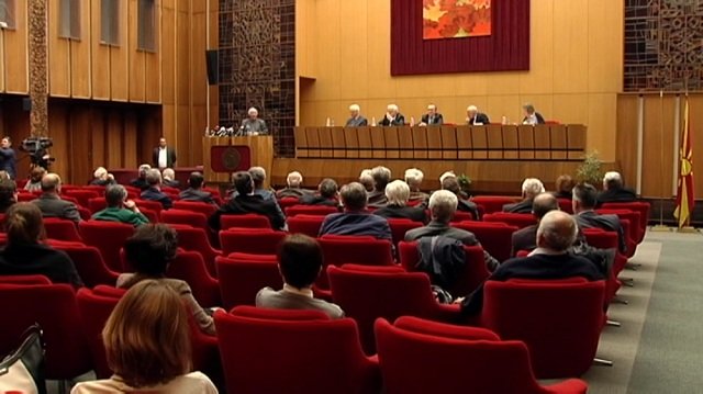 Vetëm dy shqiptarë në fazën tjetër për Akademinë e Shkencave të Maqedonisë