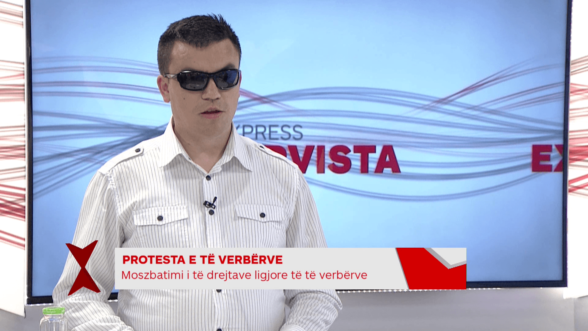Të verbrit kërkojnë punësim, Ligji për ta pak i zbatueshëm