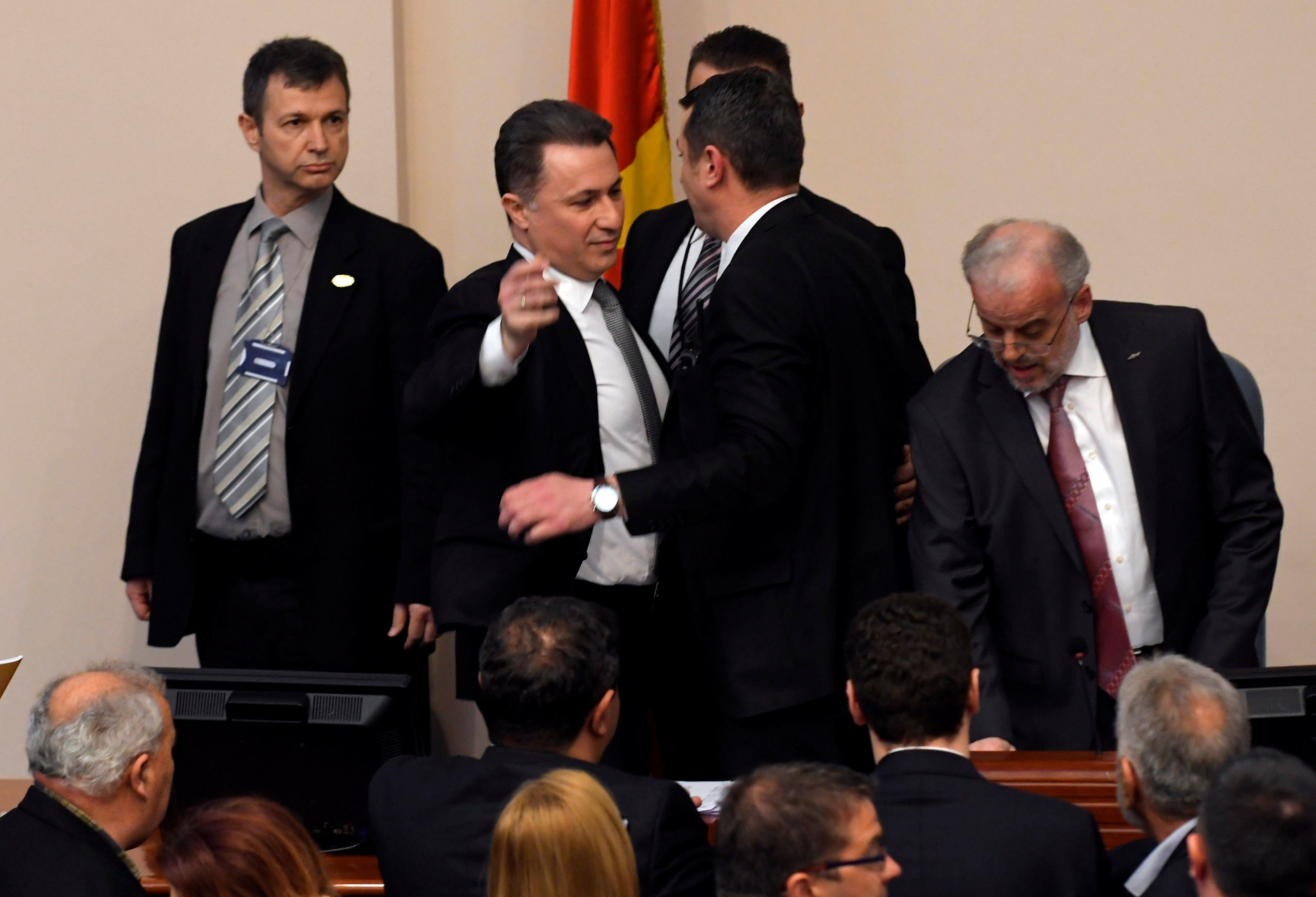 VMRO paralajmëron padi për Talat Xhaferin për shkelje të Kushtetutës