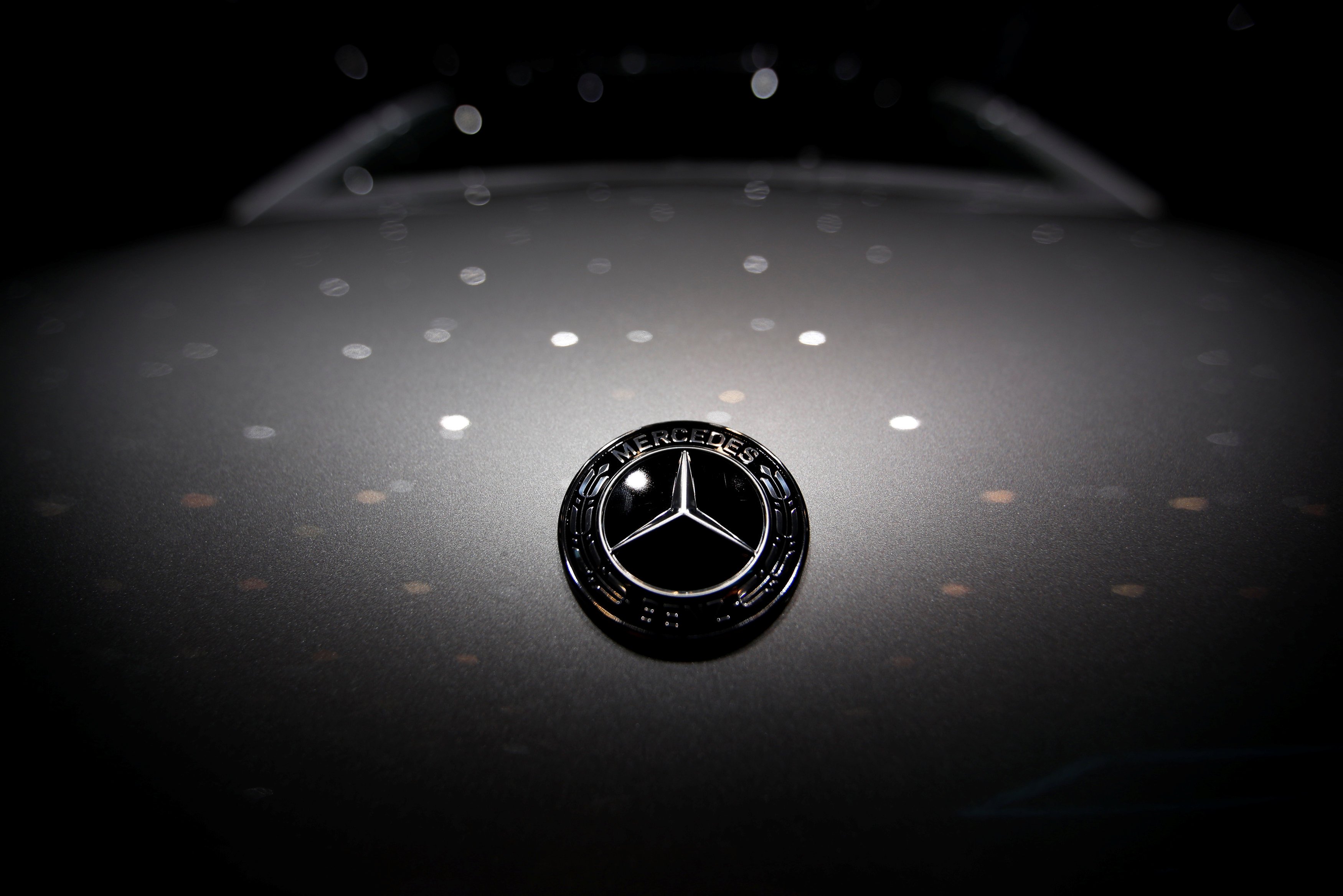 Mercedesi brendi më vlefshëm në botë, por kush ka blerësit më besnikë