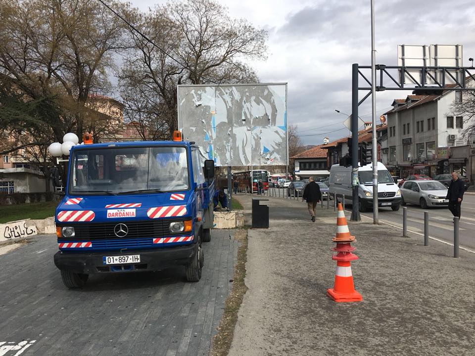 Ahmeti tregon se janë larguar të gjitha billboardet, thotë se fokusi do të jetë në murale e vepra arti