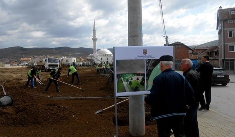 Në Fushën e Pajtimit kthehen mbeturinat inerte, Komuna synon që këtë vit ta përfundojë parkun