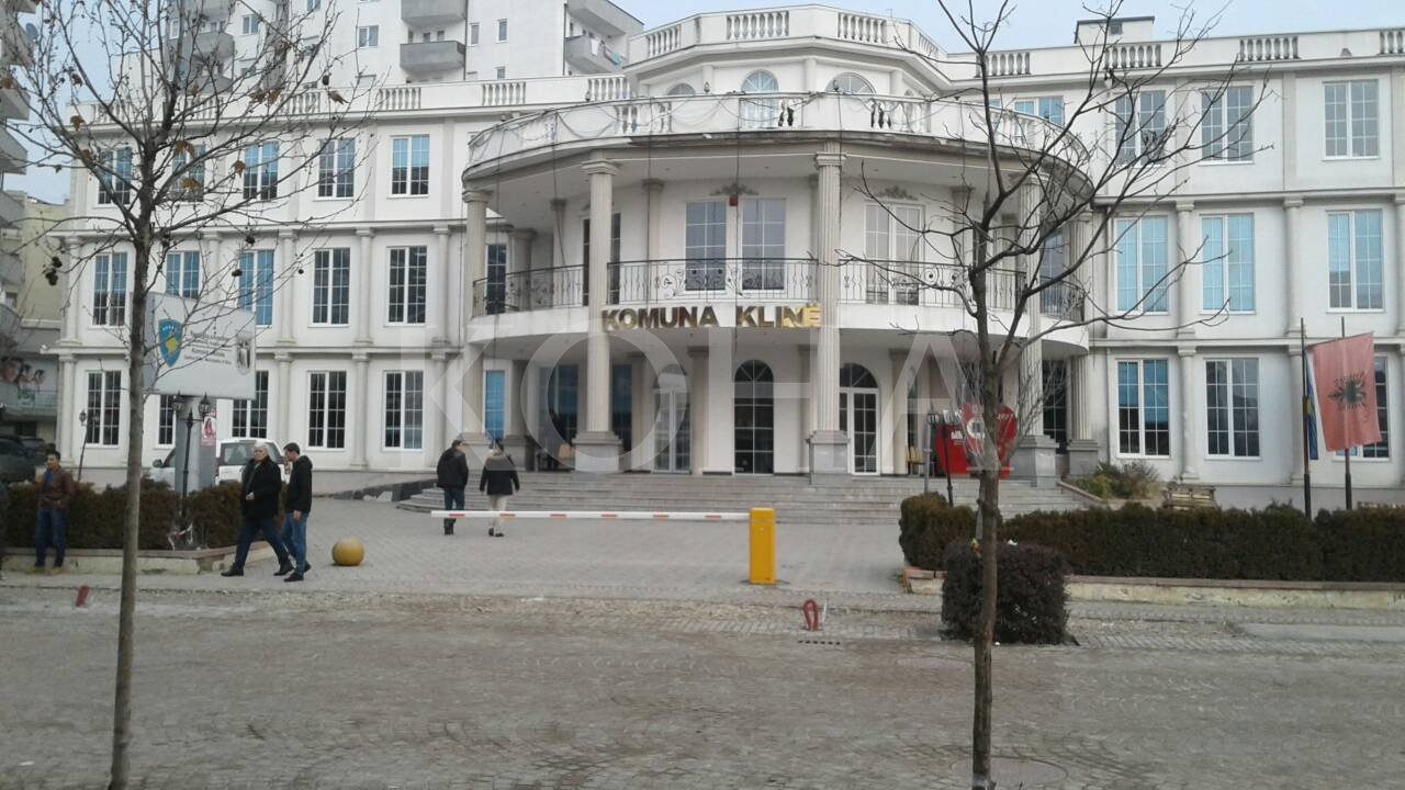 Vërejtjet ndaj taksapaguesve rrisin të hyrat vetjake në Klinë