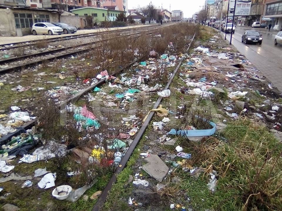 Ferizaji 6 muaj pa kompani pastrimi të hapësirave publike