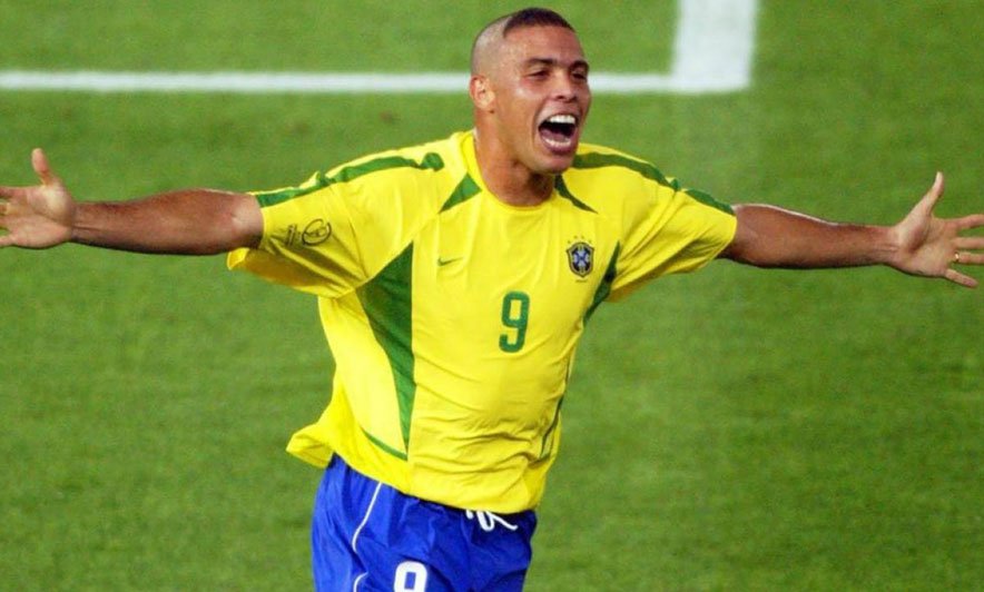 Ronaldo reveals the behind-the-scenes look at his 2002 World Cup hairstyle  - KOHA.net