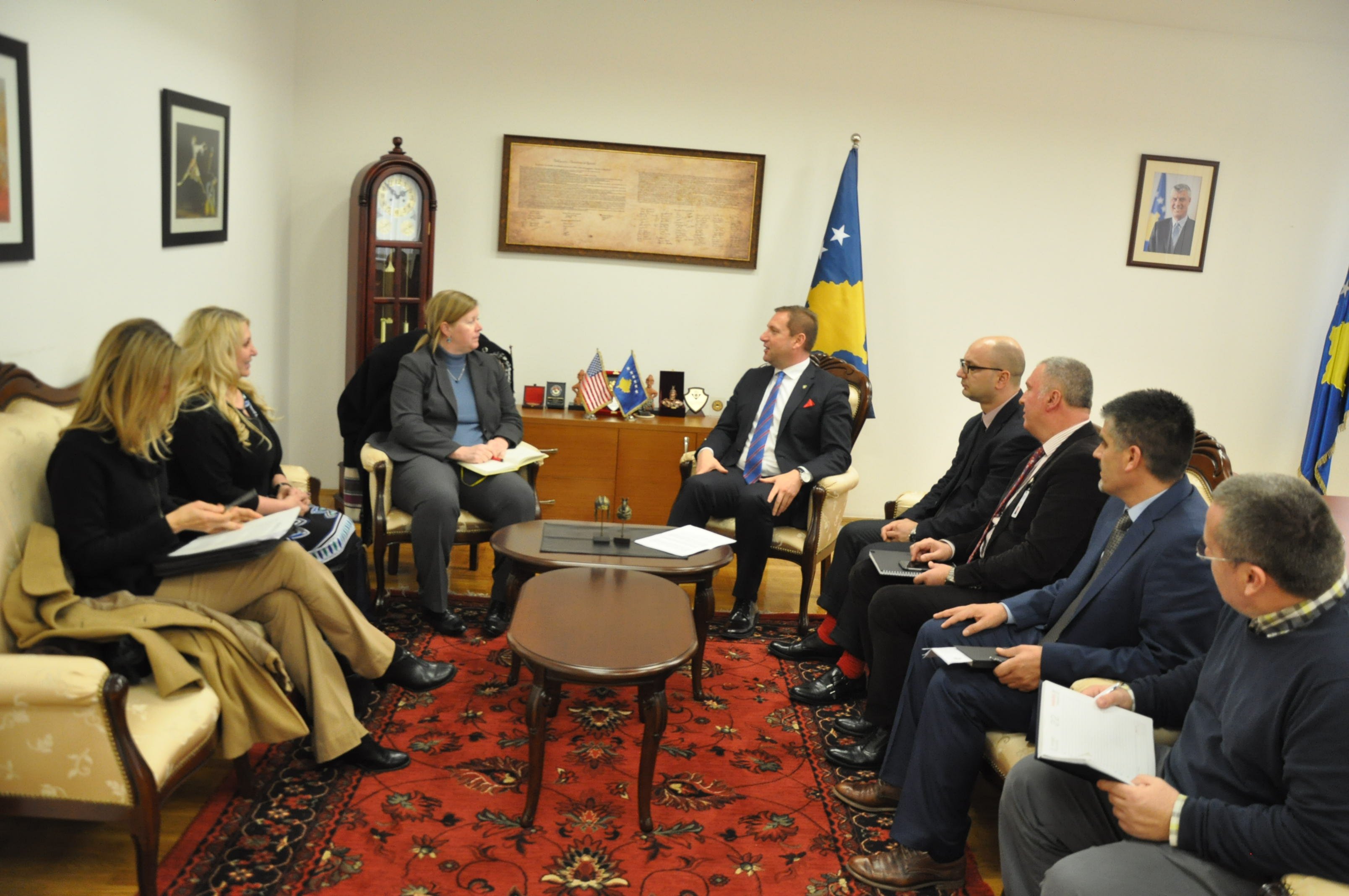 Zyrtarja amerikane vlerëson luftën e institucioneve kosovare të sigurisë kundër narkotikëve