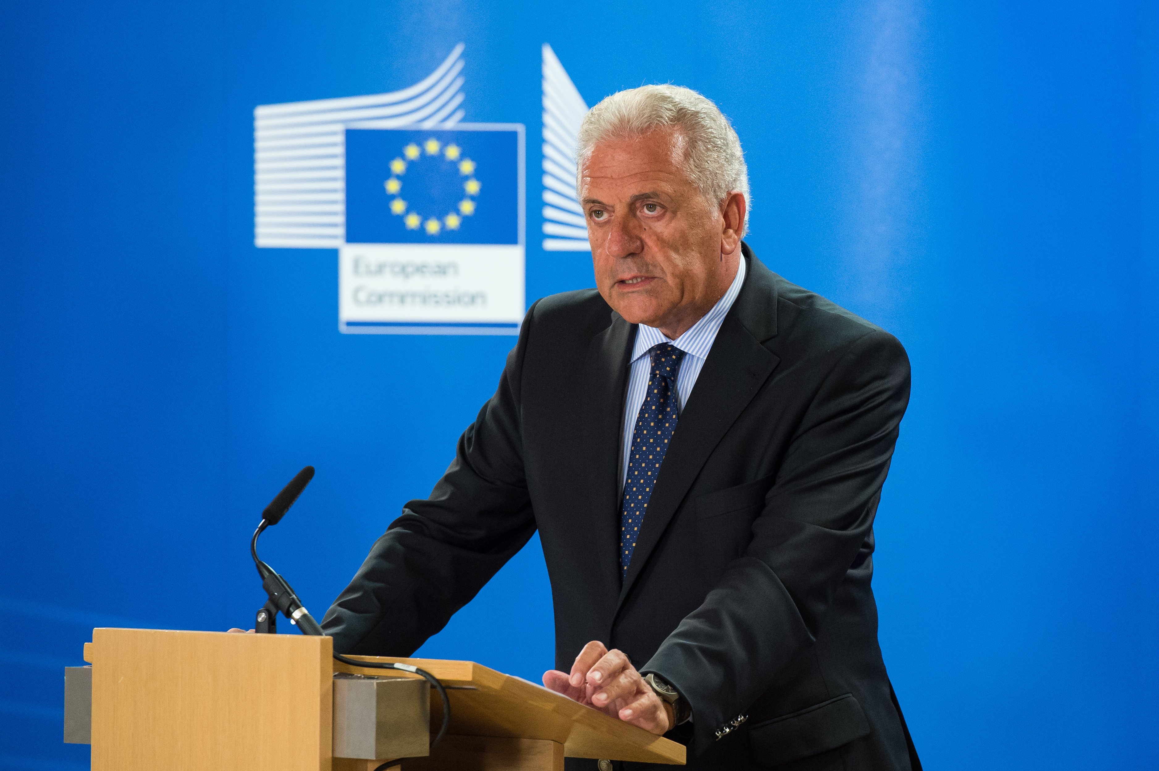 Avramopoulos: Ratifikimi i demarkacionit, hap vendimtar drejt liberalizimit të vizave