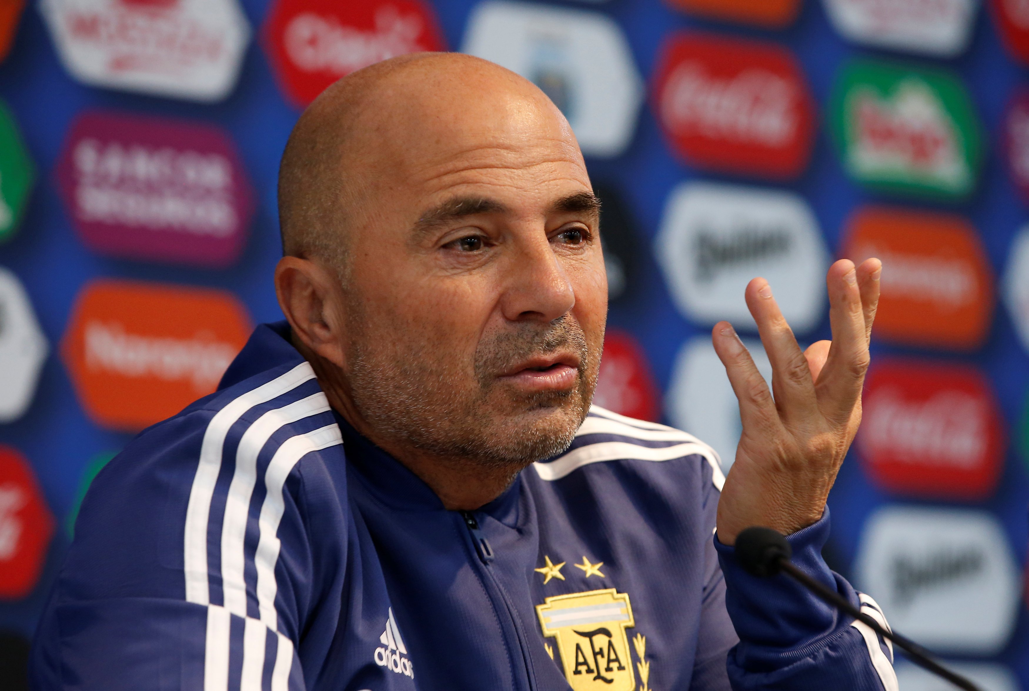 Sampaoli tregon përse nuk i ka ftuar Icardin e Dybalan