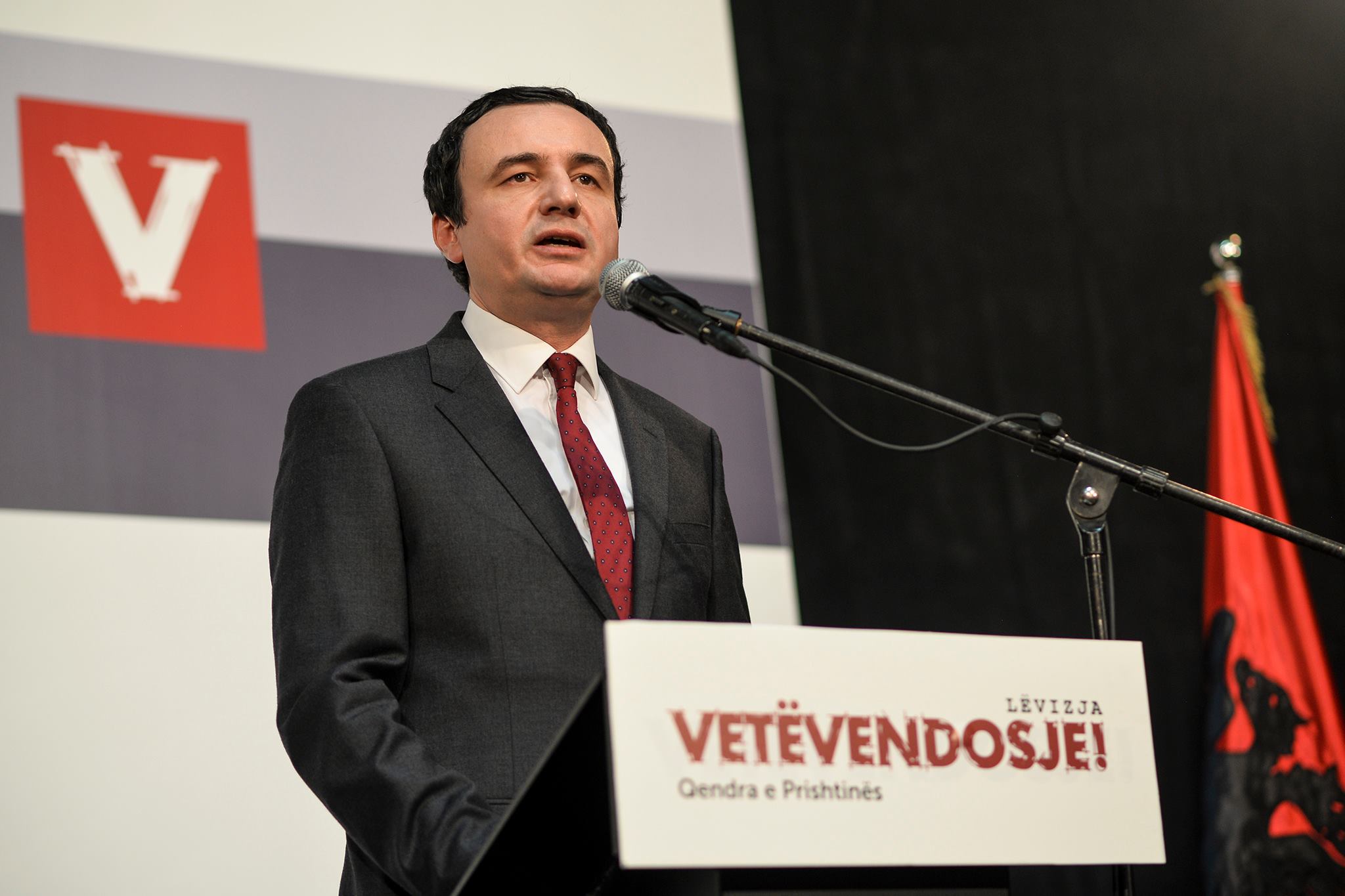 Kurti s’e përmend Shpend Ahmetin, por thotë se fitorja në Prishtinë nuk u respektua 