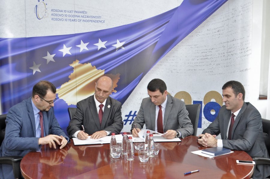 MKRS-ja nënshkruan memorandume bashkëpunimi me KOK-un, FBK-në dhe FHK-në
