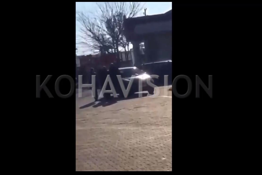 Momenti i arrestimit të tre gylenistëve në Gjakovë
