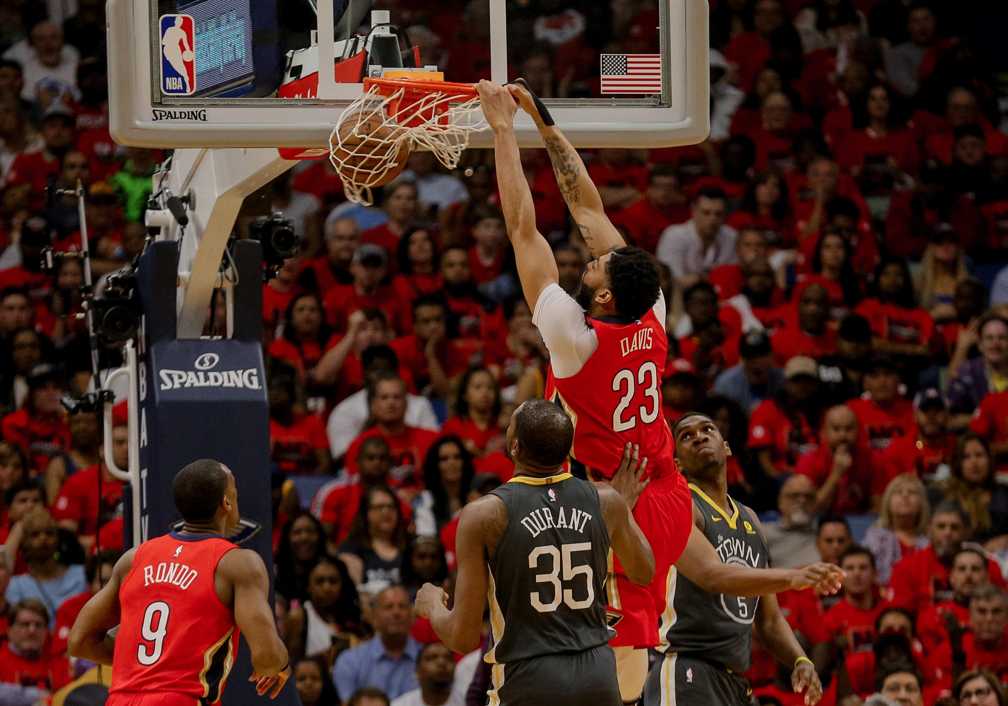 New Orleansi mposht Golden State në ndeshjen e tretë gjysmëfinale
