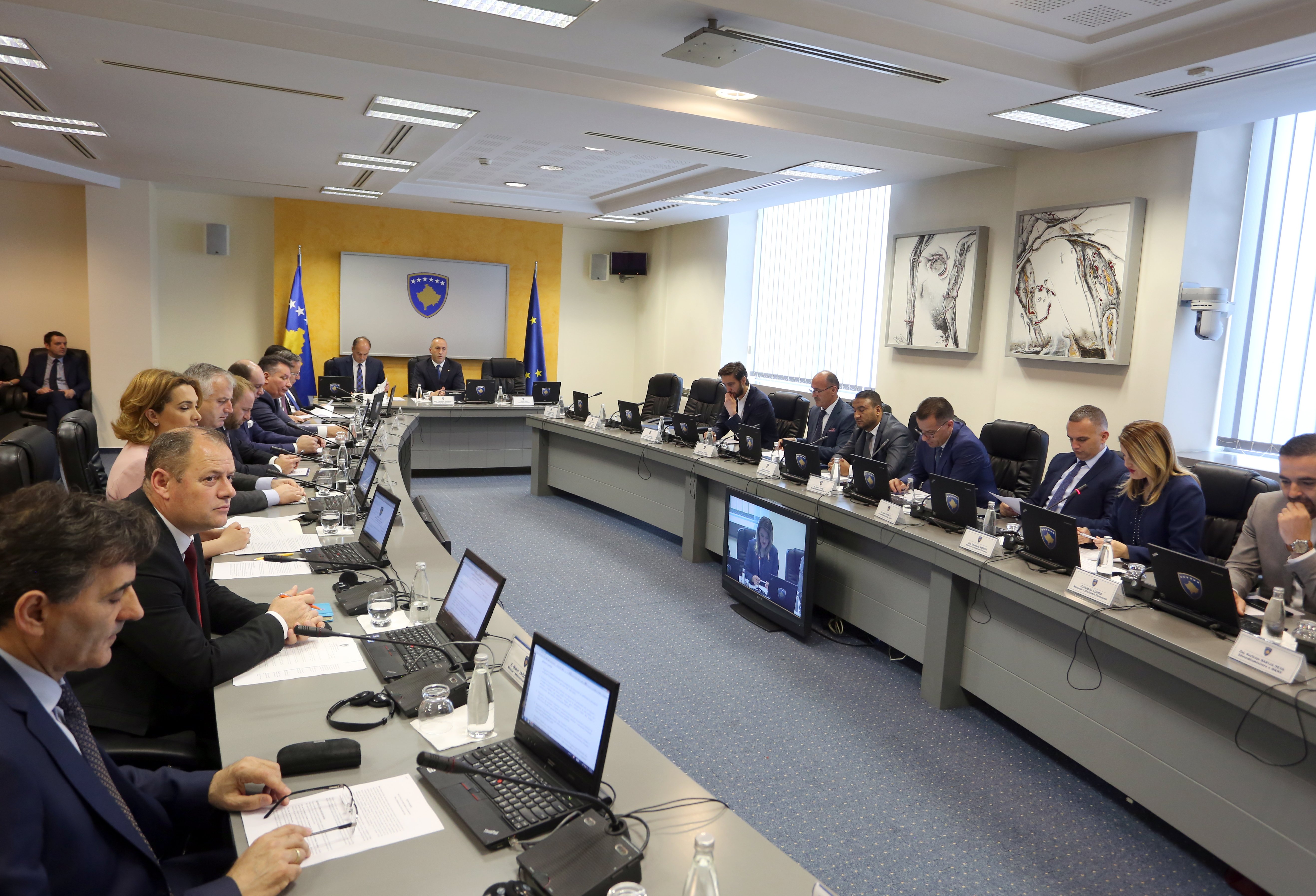 Hoxha: Shumë punë e pak kohë për detyrimet nga Agjenda Evropiane