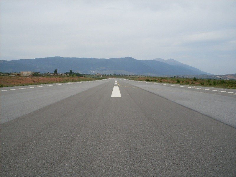 Aeroporti i Kukësit me kapacitete të ngjashme si Rinasi