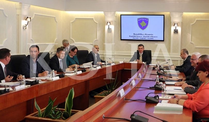 Kryesia sot vendos për vazhdimin e seancave të papërfunduara dhe cakton një të re