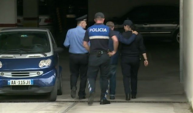 Gjykata lë në fuqi masën arrest shtëpie për Saimir Tahirin