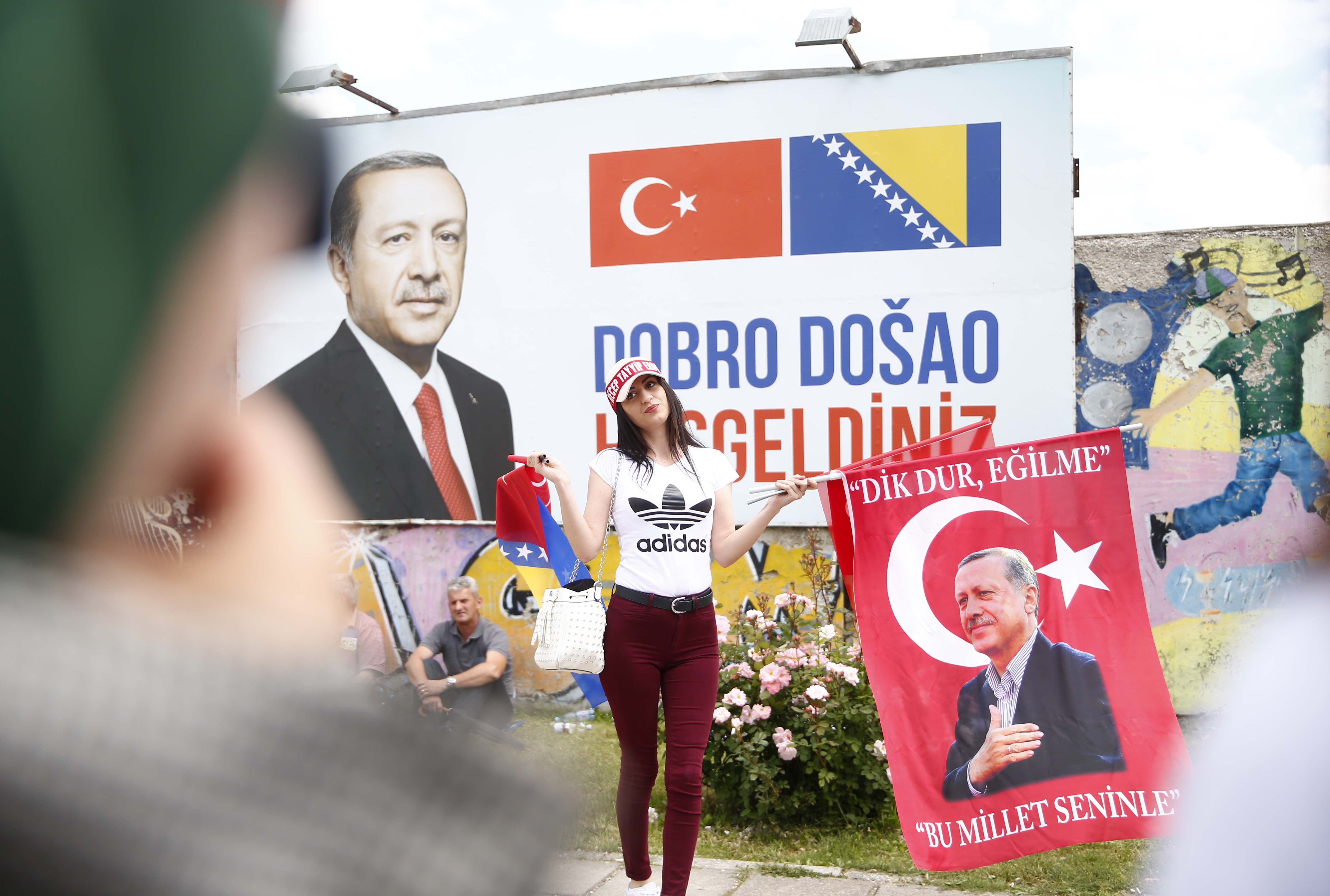 Erdogani në Sarajevë premton investime multi-miliardëshe