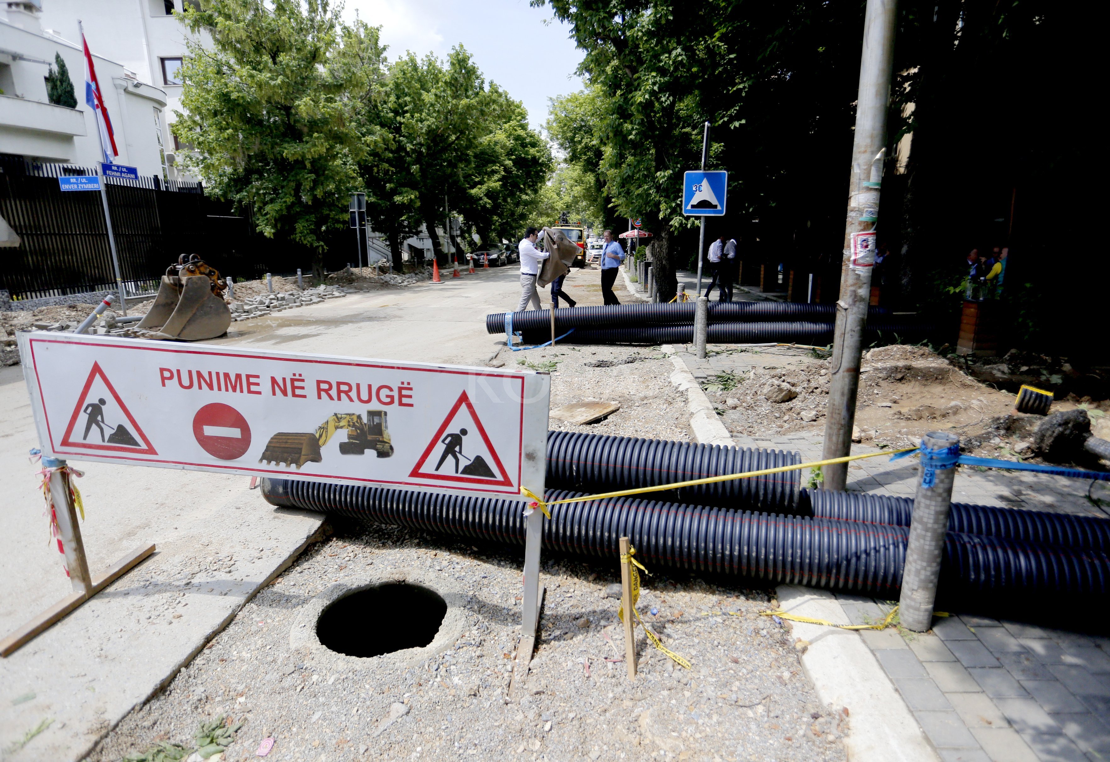 Bizneset reagojnë për dinamikën e punimeve në rrugën “Fehmi Agani” në kryeqytet