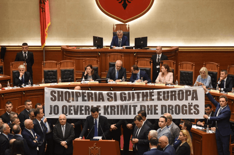 Opozita në Shqipëri s’voton Rezolutën për negociatat me BE-në, Rama i shqetësuar