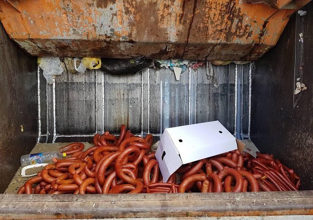 Në Ferizaj konfiskohen rreth 700 kg nën produkte të prishura të mishit