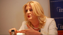 Edita Tahiri fton gratë që përmes aktivizimit të ndalin idetë për korrigjim të kufirit
