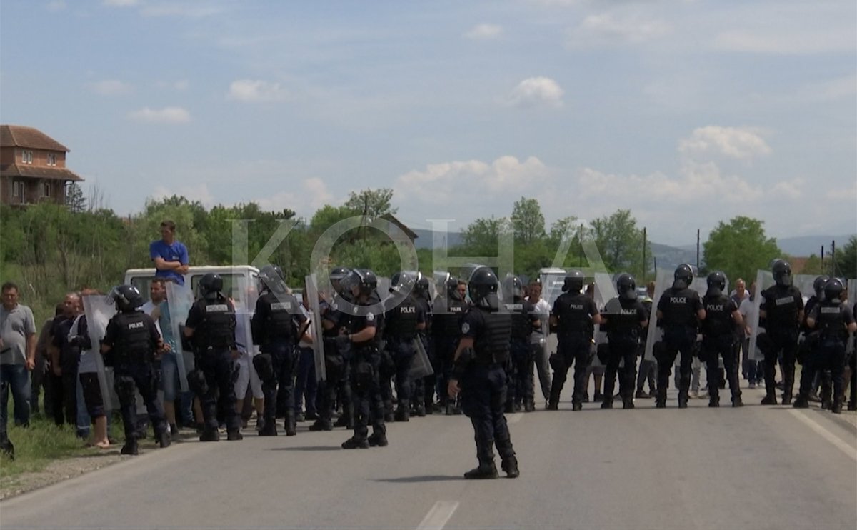 Krejt çka ndodhi në Pjetërq të Klinës, në protestën kundër ardhjes së serbëve